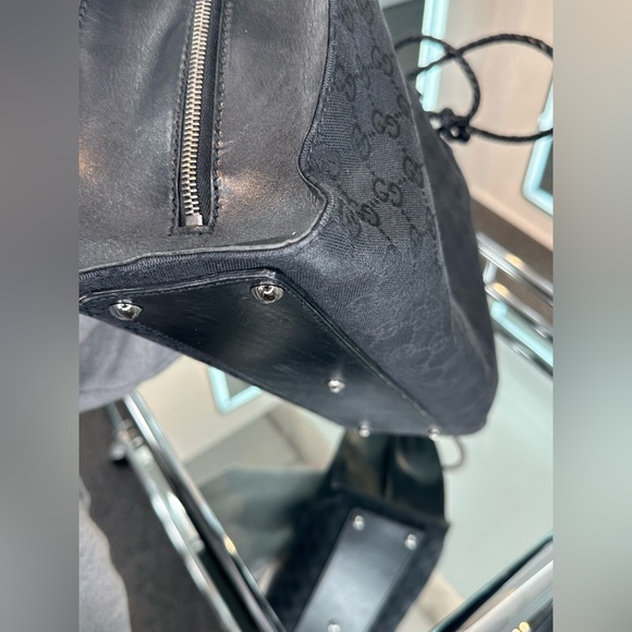 Gucci Tote - Picture 7 of 13